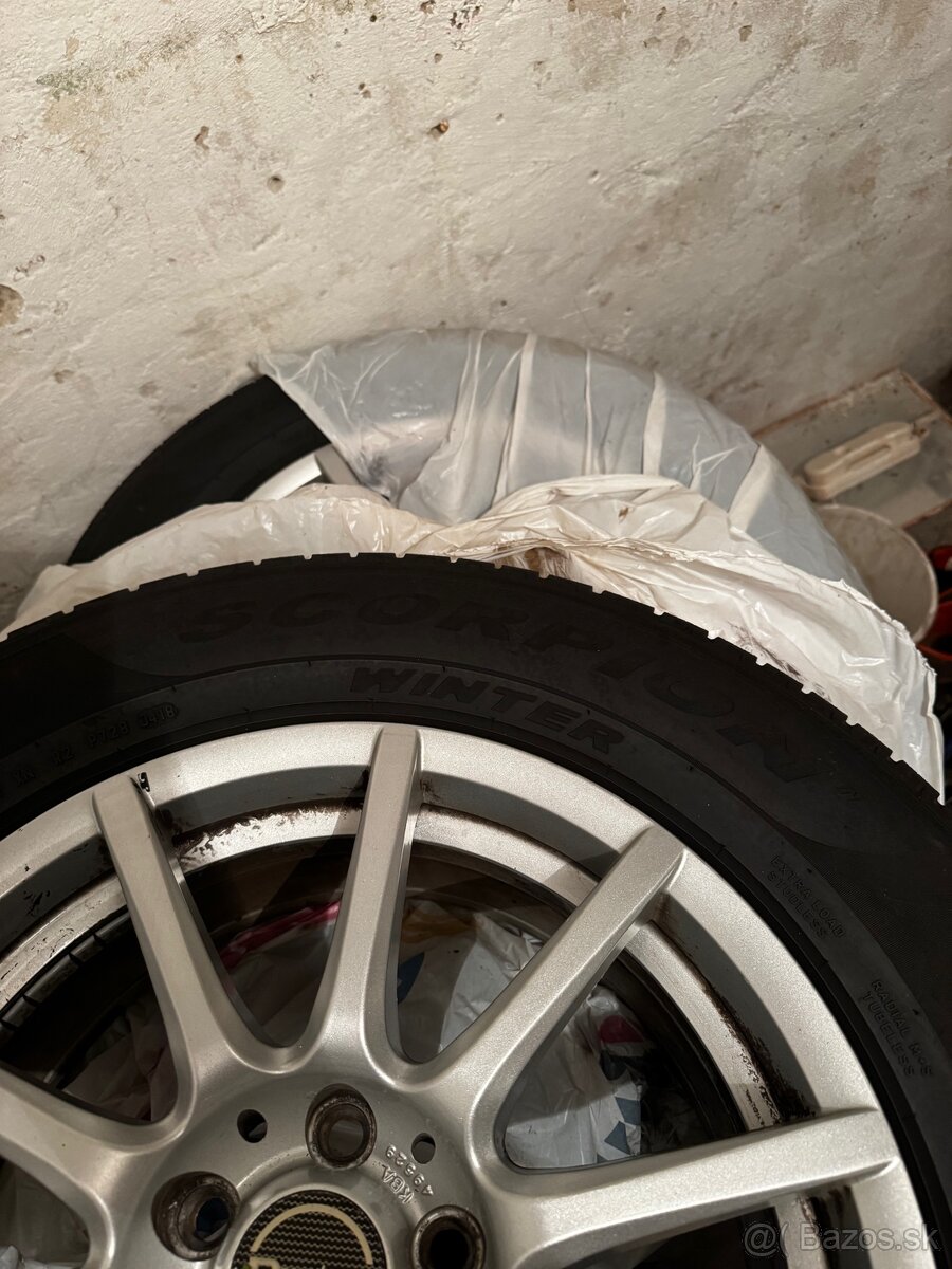 Pirelli Scorpion Winter 235/65 R17 - 2