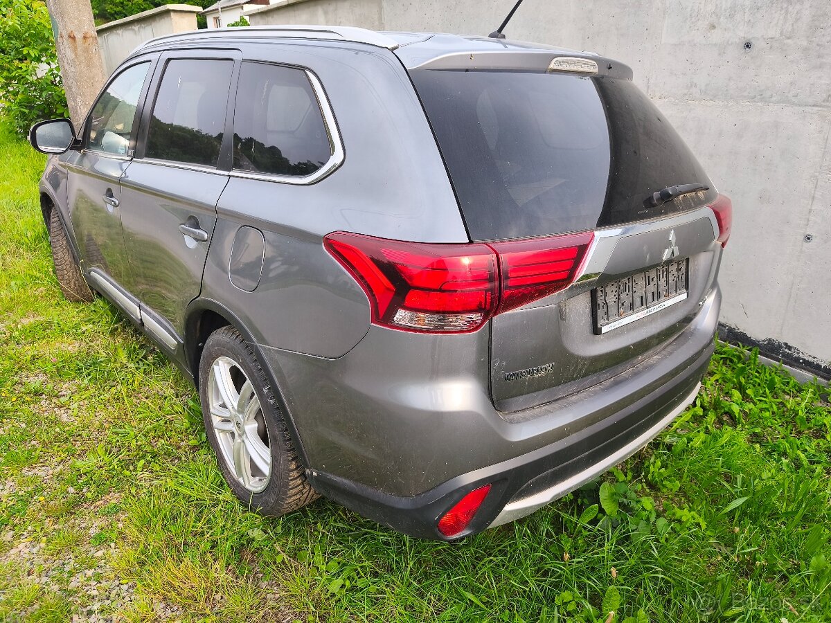 Rozpredám Mitsubishi Outlander 2.0benzin - 2