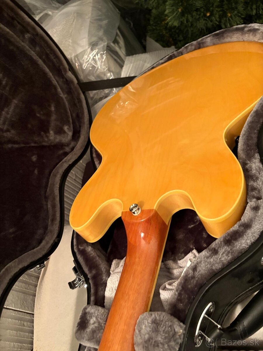 Predám gitaru Epiphone Casino - 2