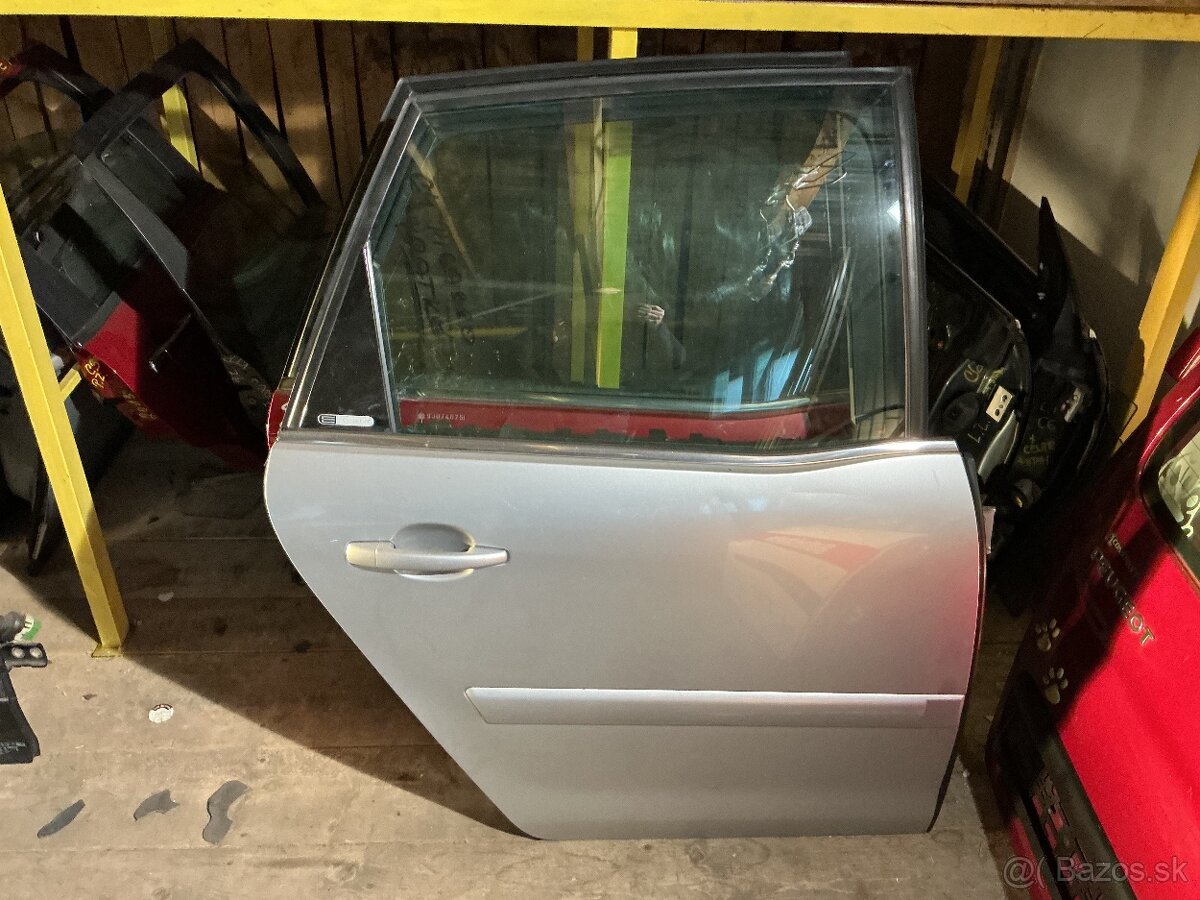 Citroen c4 Picasso - prodej dveří. - 2