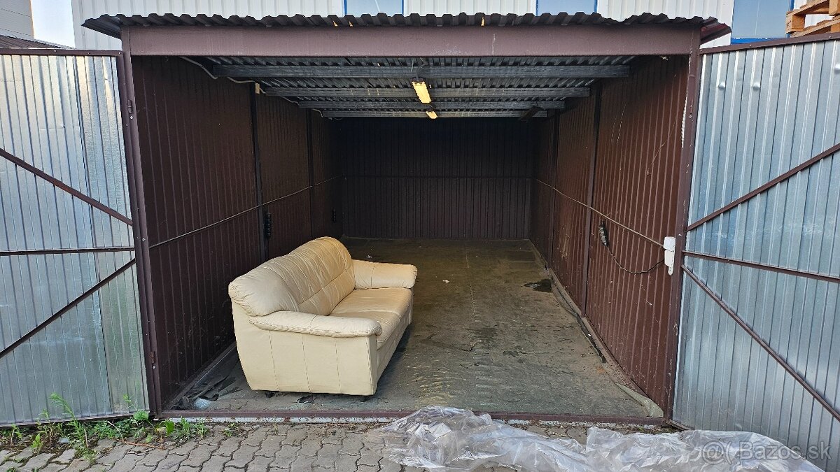Predám plechovú garáž 6x3m - 2