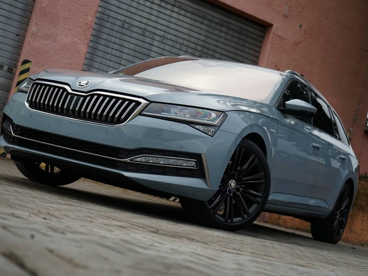 Škoda Superb Combi 2.0 TDI SCR L&K DSG - 2