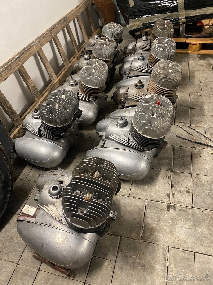 Motory Jawa 350/360 panelka - 2