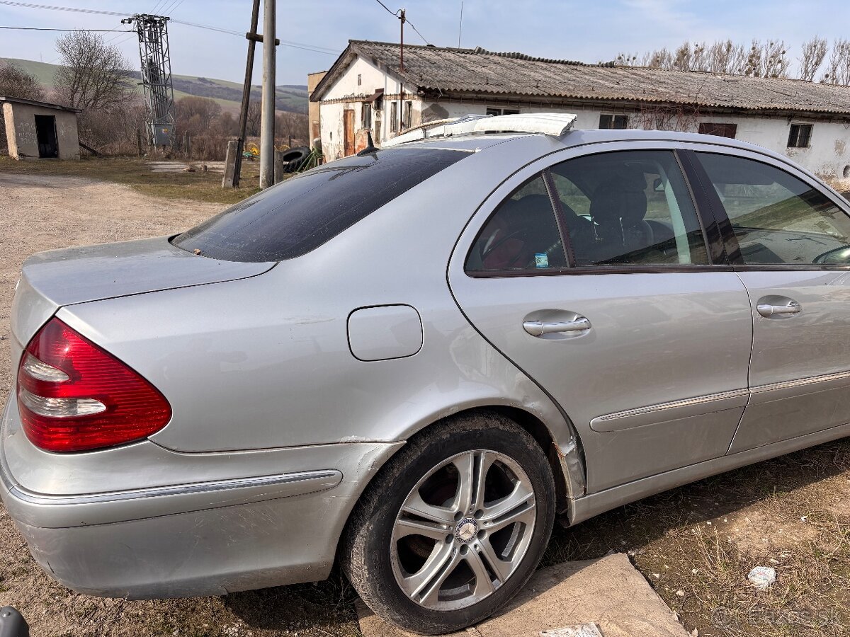 Rozpredam Mercedes W211 220 CDI - 2