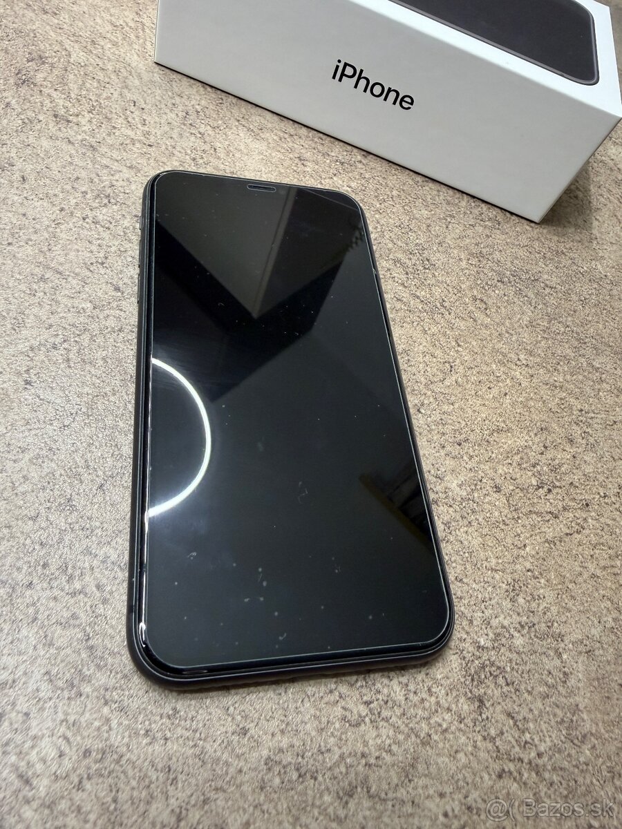 iPhone 11 128gb čierny - 2