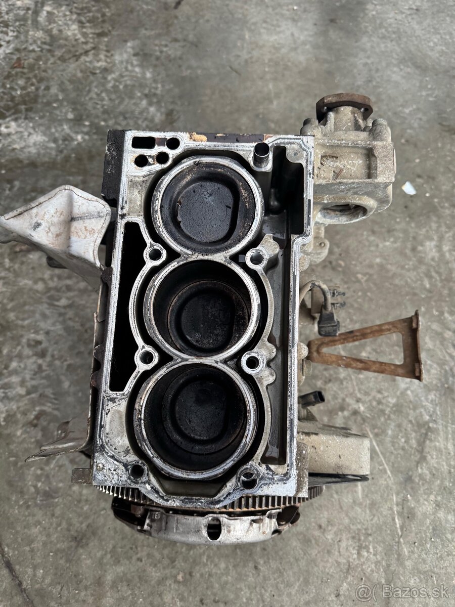 Spodok motora 1.2 htp 40kW AWY - 2