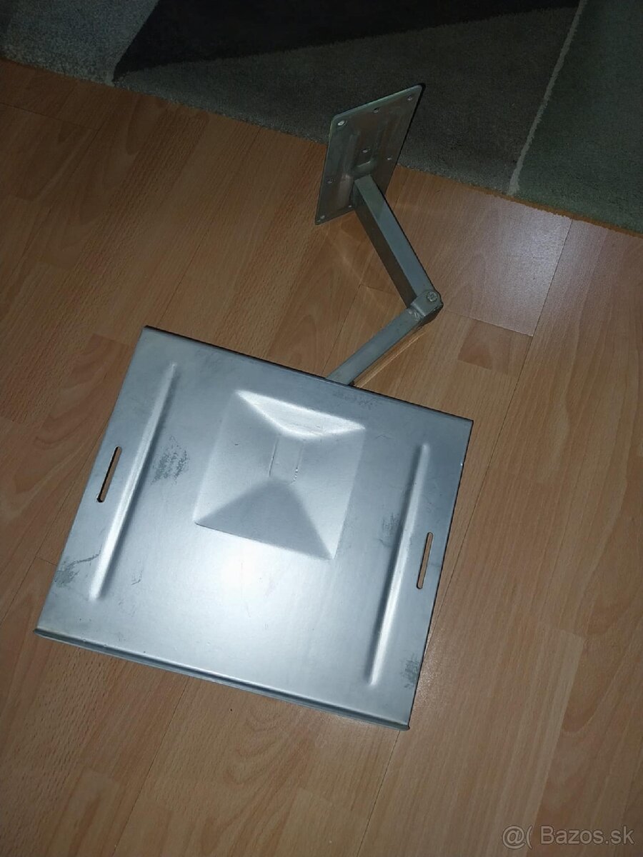 Nástenný držiak TV - 2