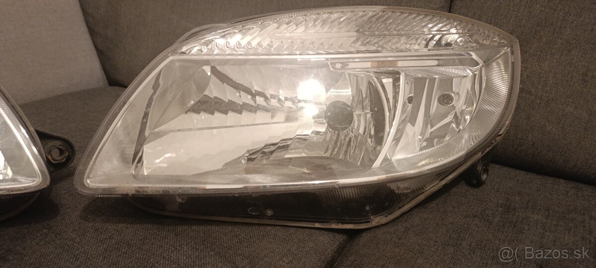 Hlavné svetlomety Fabia II pred fl. - 2