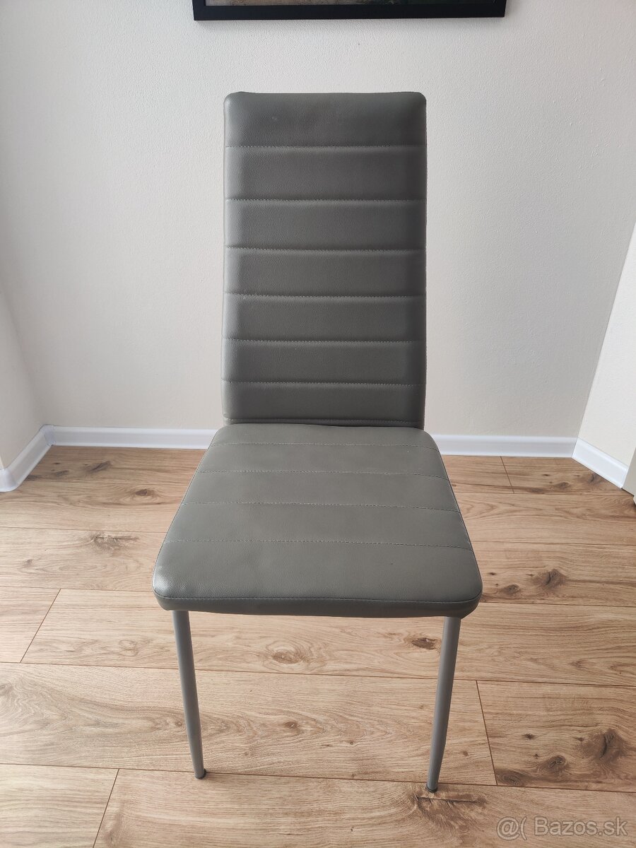 Jedálenské stoličky - 2