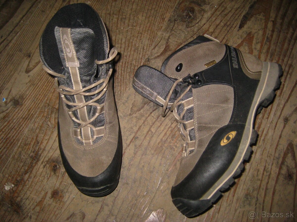 Sportova, turisticka obuv. - 2