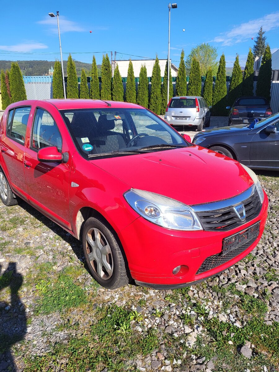 Dacia Sandero - 2