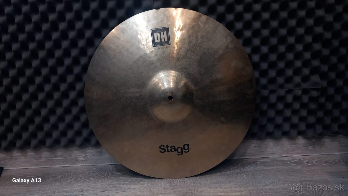 Predám Stagg DH - 2