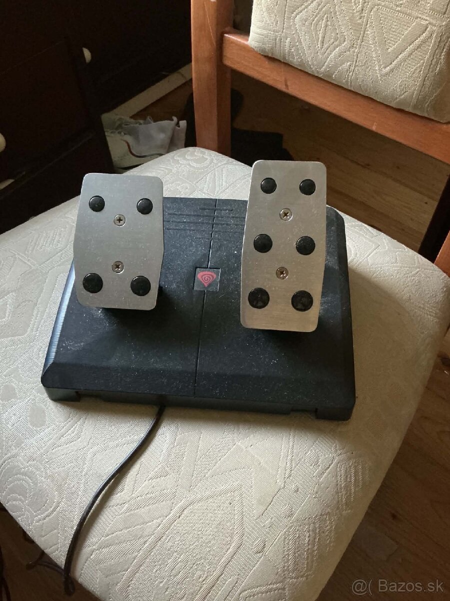 Volant thrustmaster - 2