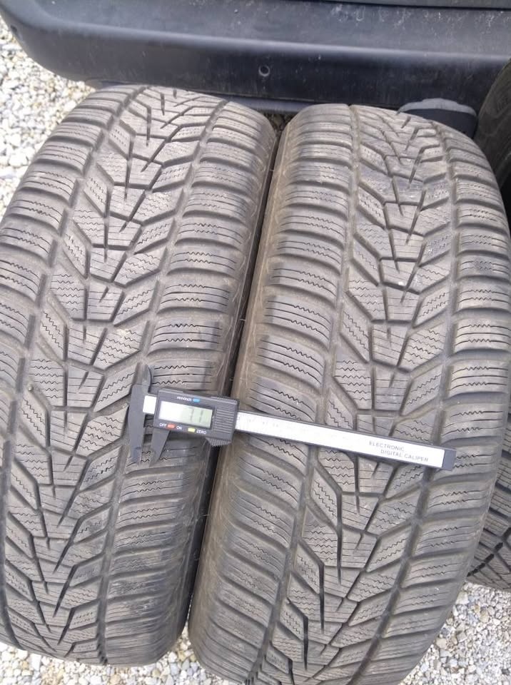 225/60 R 18 zimné. - 2