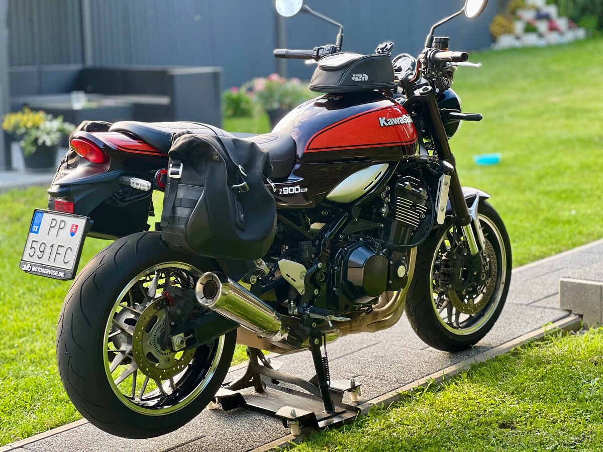 Kawasaki Z 900 RS - 2