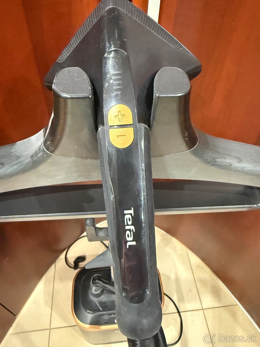 Naparovač odevov Tefal - 2