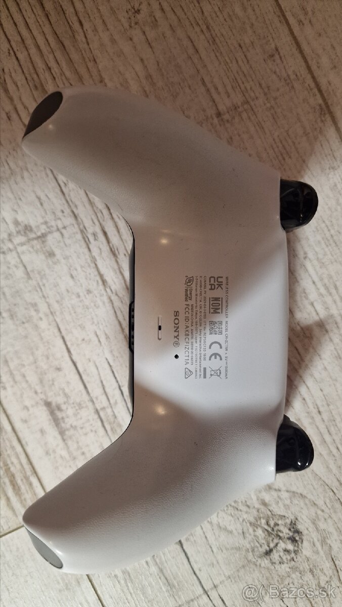 Original ovladac PS5 - 2