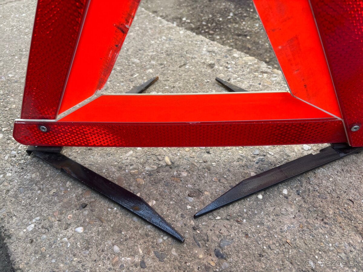 Výstražný trojuholník - 2