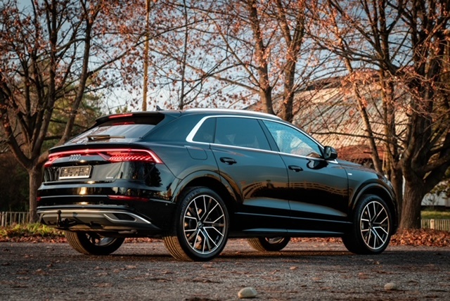 AUDI Q8 50 3.0TDI QUATTRO S-LINE B&O - 2