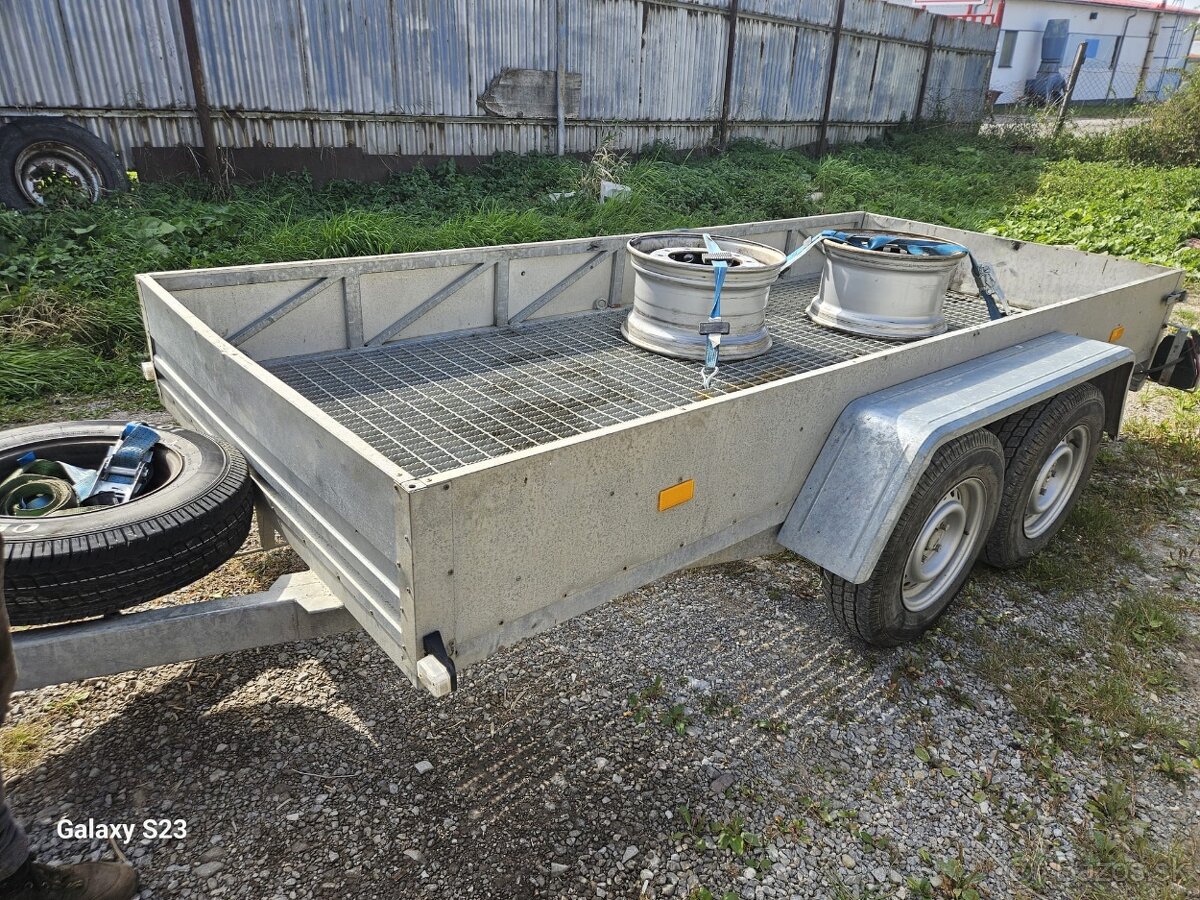 Autoprepravnik RYDWAN B2600 - 2