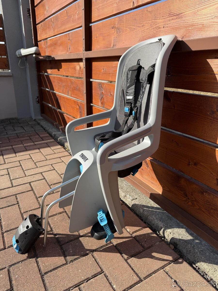 Thule s dvomi adaptérmi - 2