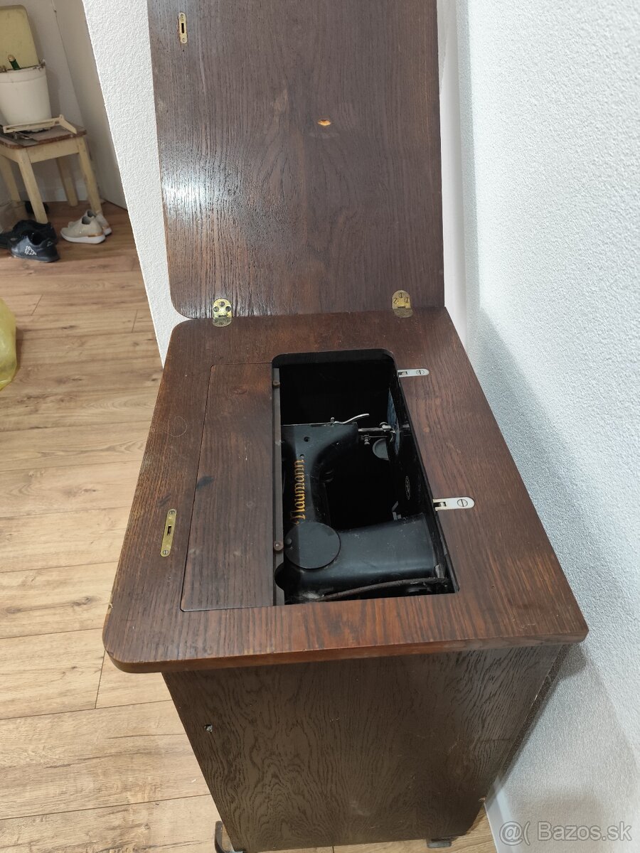 Starí šijací stroj Naumann - 2