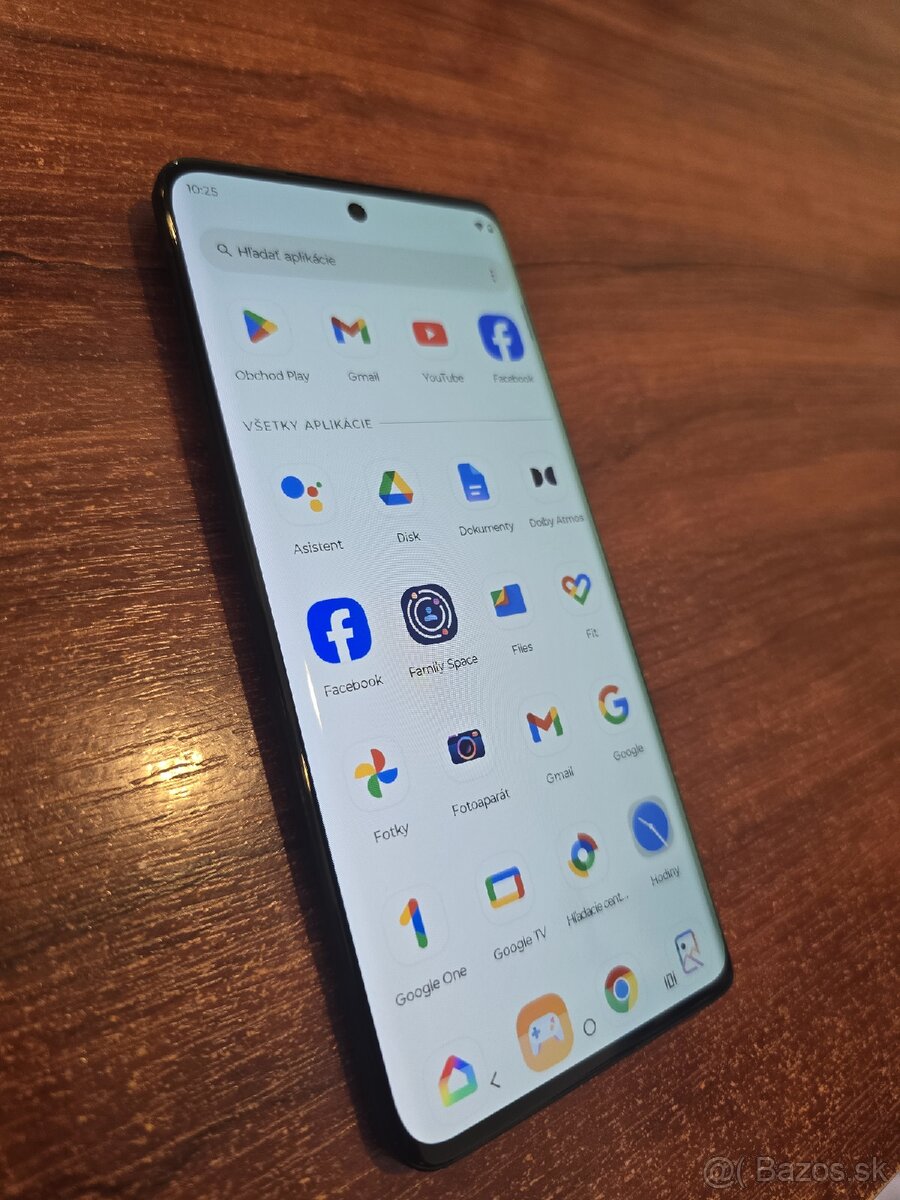Motorola Edge 40 - 2