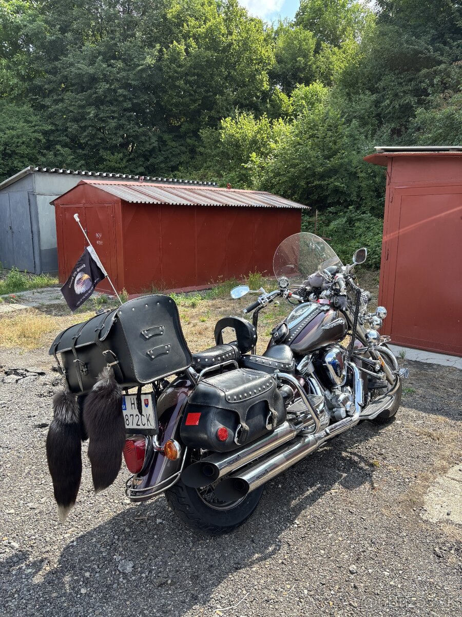 Yamaha XV1600 Road Star - 2