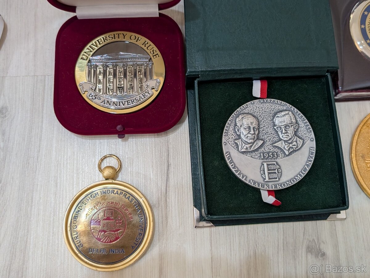 Zahraničné medaile plakety - 2