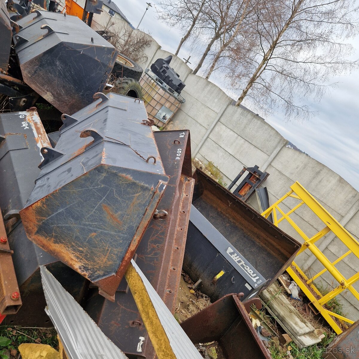 Predám Lopata,varecha,lyžica,zetor,manitou,jcb - 2
