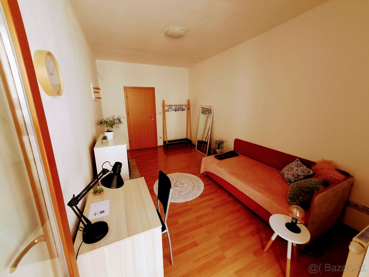 Amnis Student House_Studio31 s loggiou_OBSADENÉ - 2