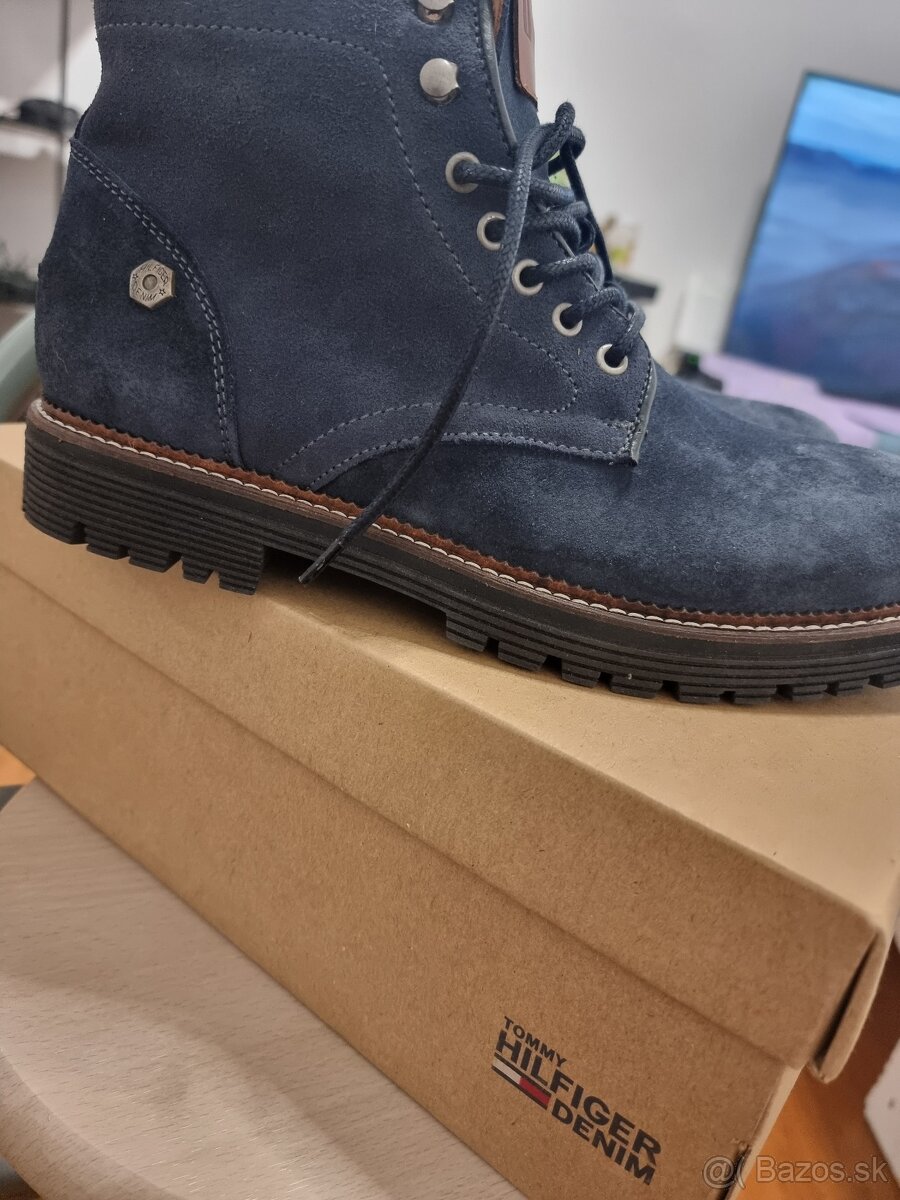 Nove zimne boty Tommy Hilfiger - 2