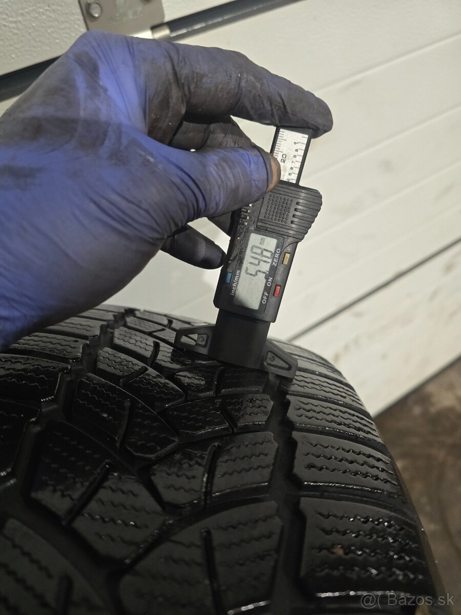 Zimné Pneu Firestone 215/55 R16 - 2