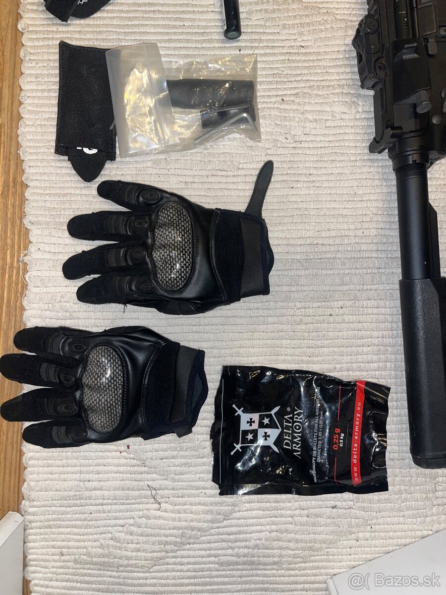 Airsoft Arcturus AR15 CQB + príslušenstvo - 2