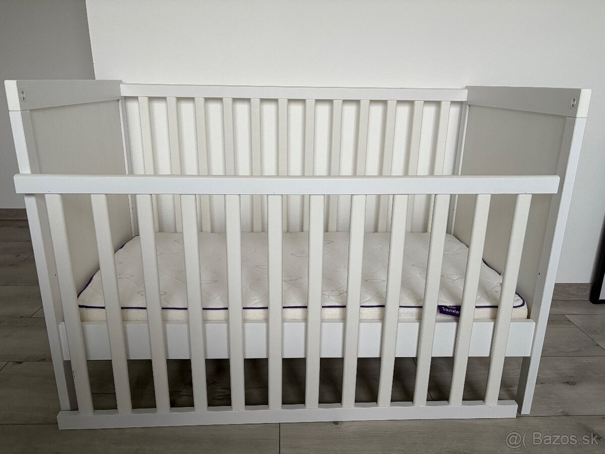 Detska postielka s matracom a komodou - 2