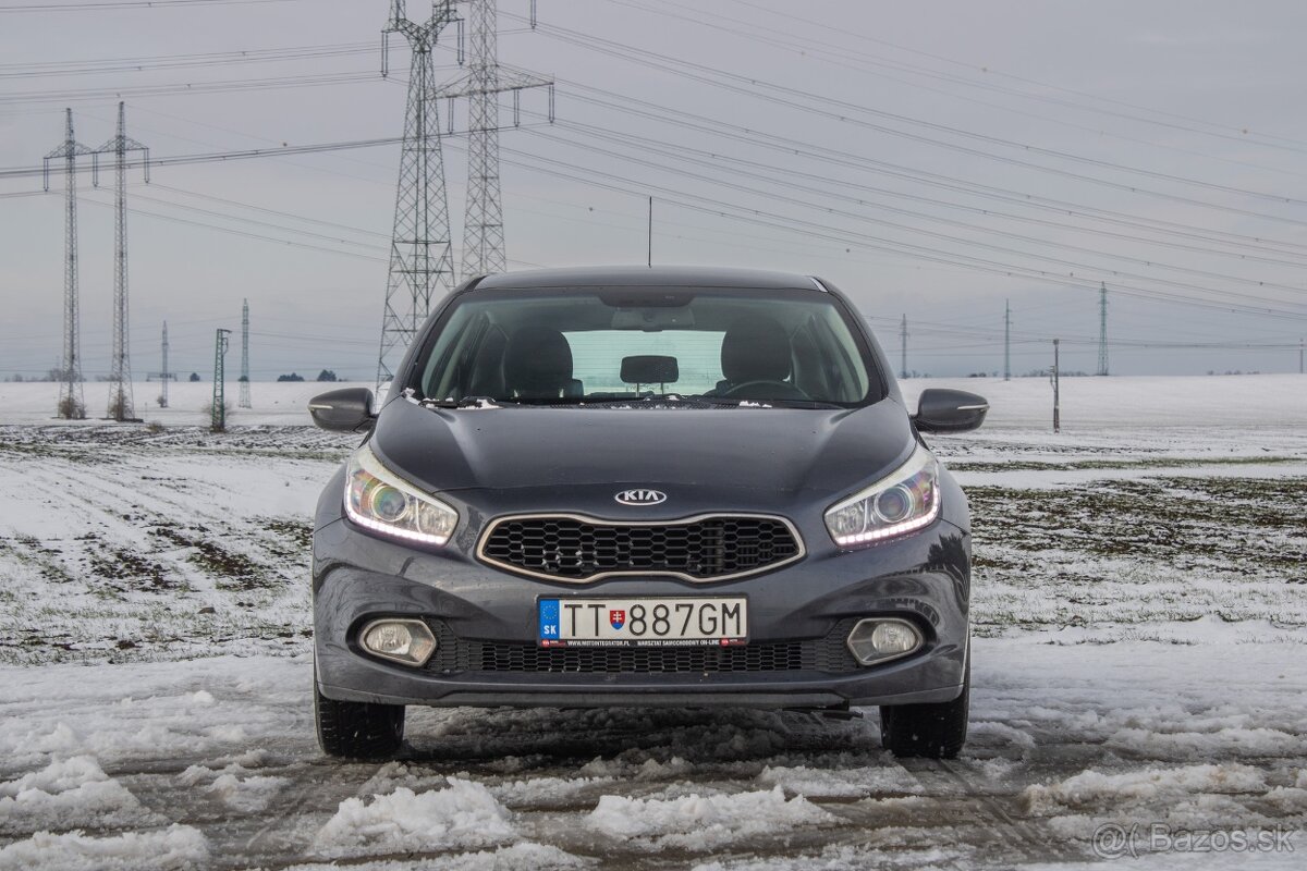 Kia Cee'd 1.6 CRDi TX/Platinum - 2