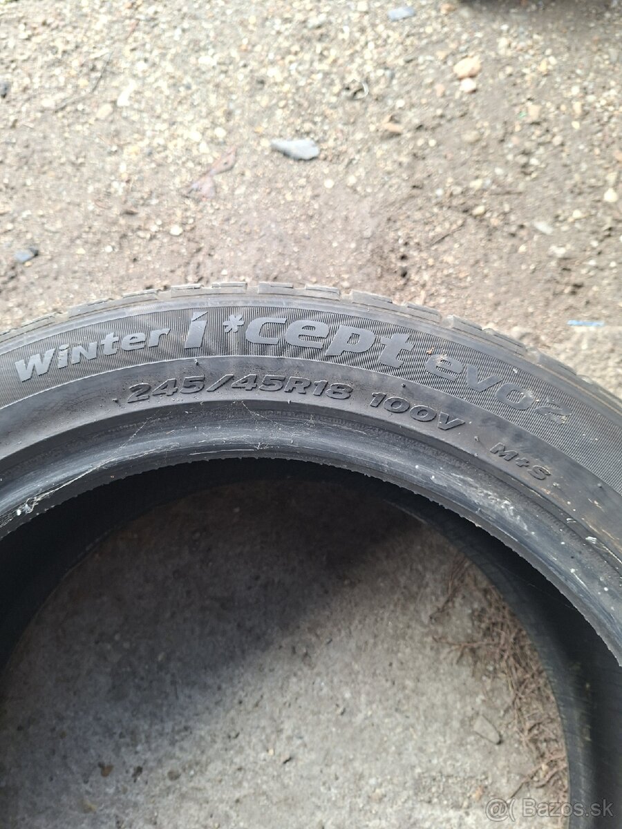 Sada zimnych pneu 245/45R18 100V - 2