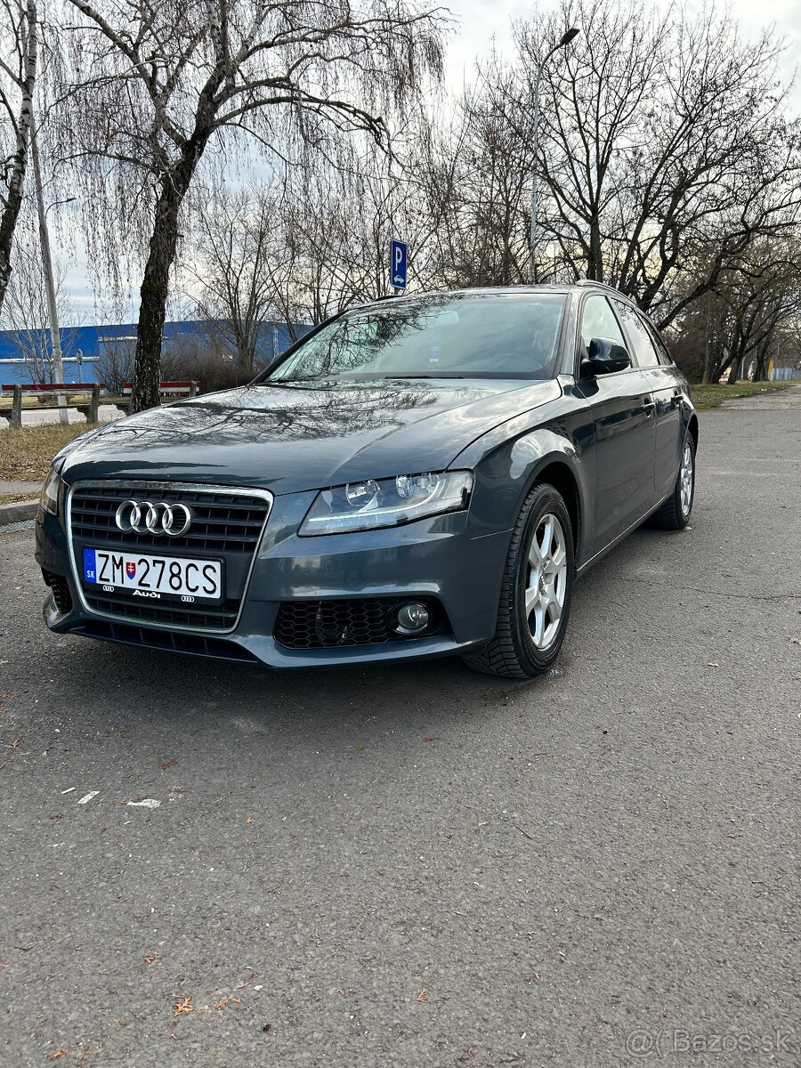 Audi A4 B8 Avant 2.0tdi šedá metalíza - 2