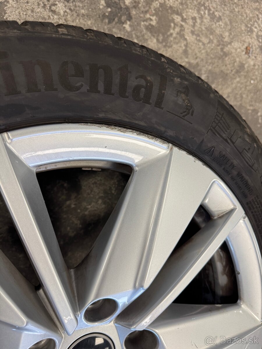 Škoda Karoq R17 3ks - 2