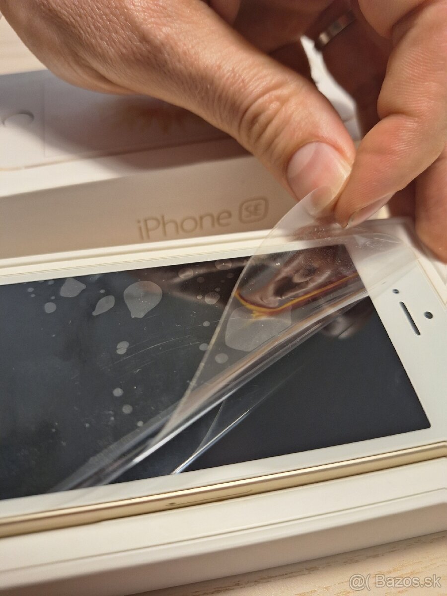 iPhone SE s novym displejom - 2