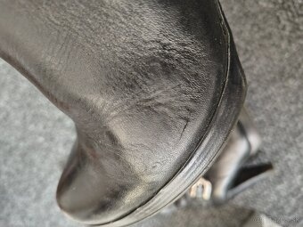 CIerne vysoké cizmy - 2