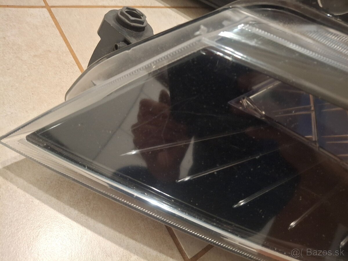 Svetla superb 3 3v1 941 015b - 2