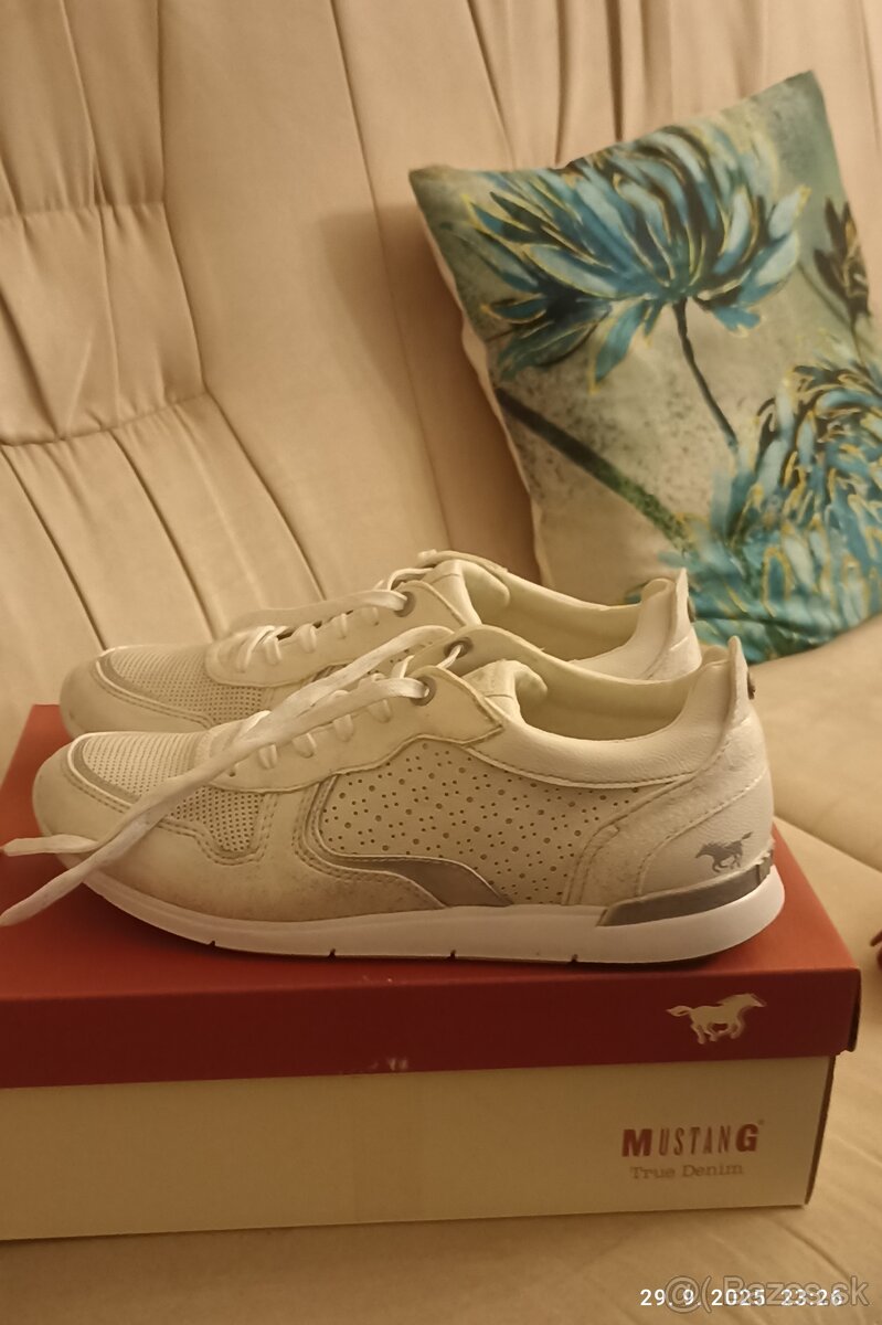 Dámske tenisky Zn. Mustang - 2