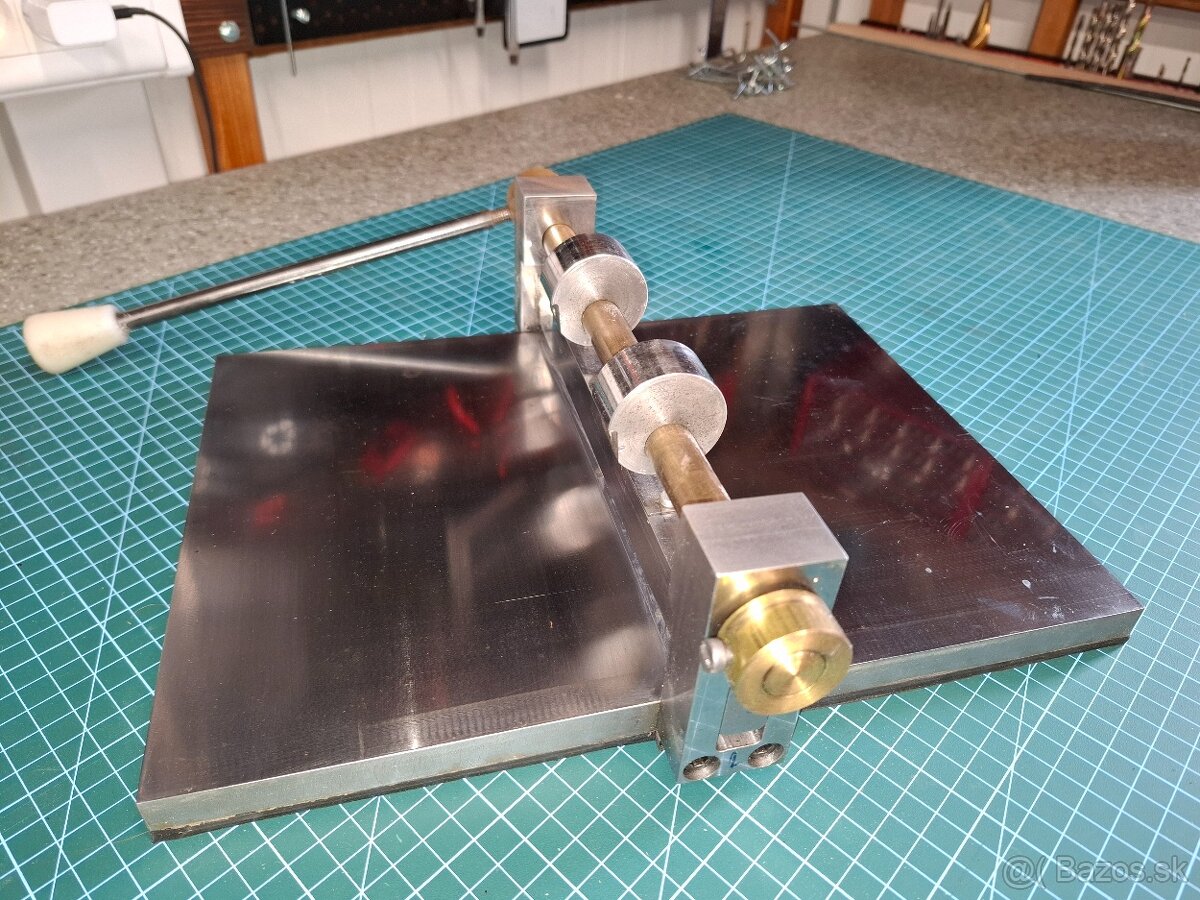 Ručny ryhovací stroj 230 mm - 2