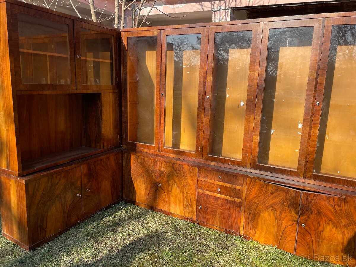 Nadherná stará knižnica - 2