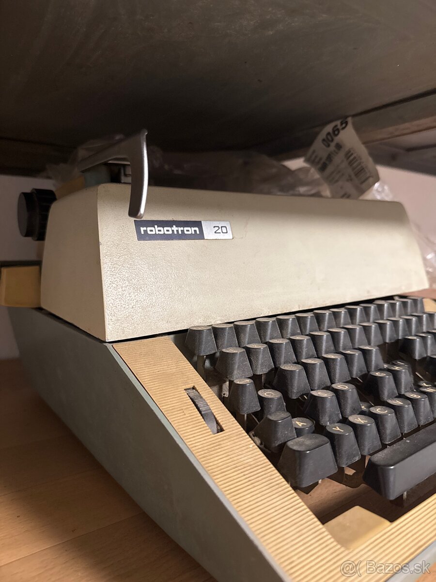 Písací stroj Robotron 20 - 2