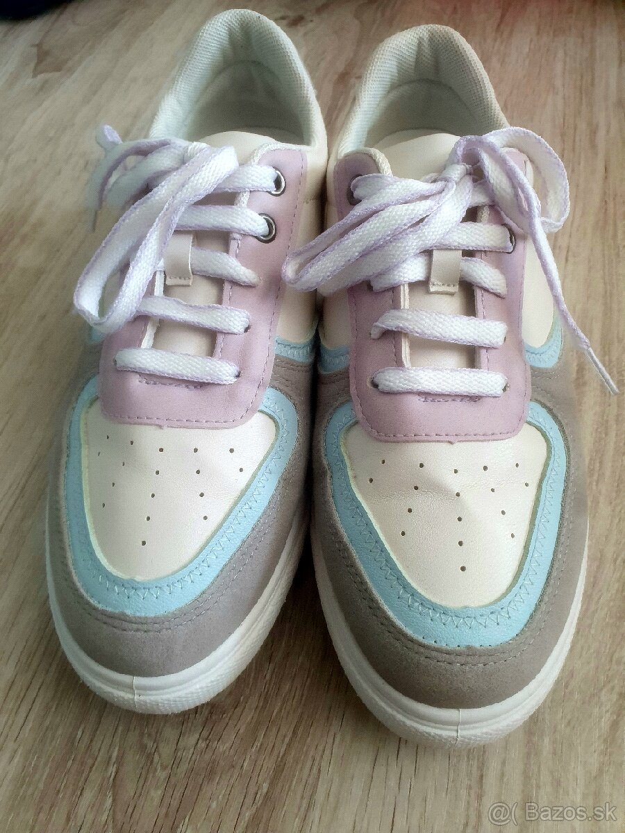 Botasky 39( Deichmann) - 2