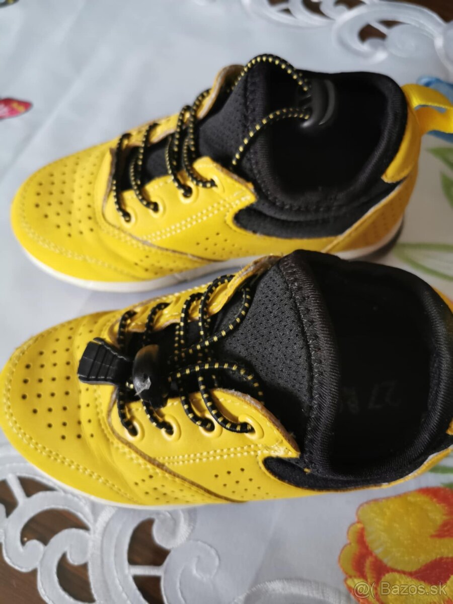 Predám detské botasky veľkosť 27 - 2