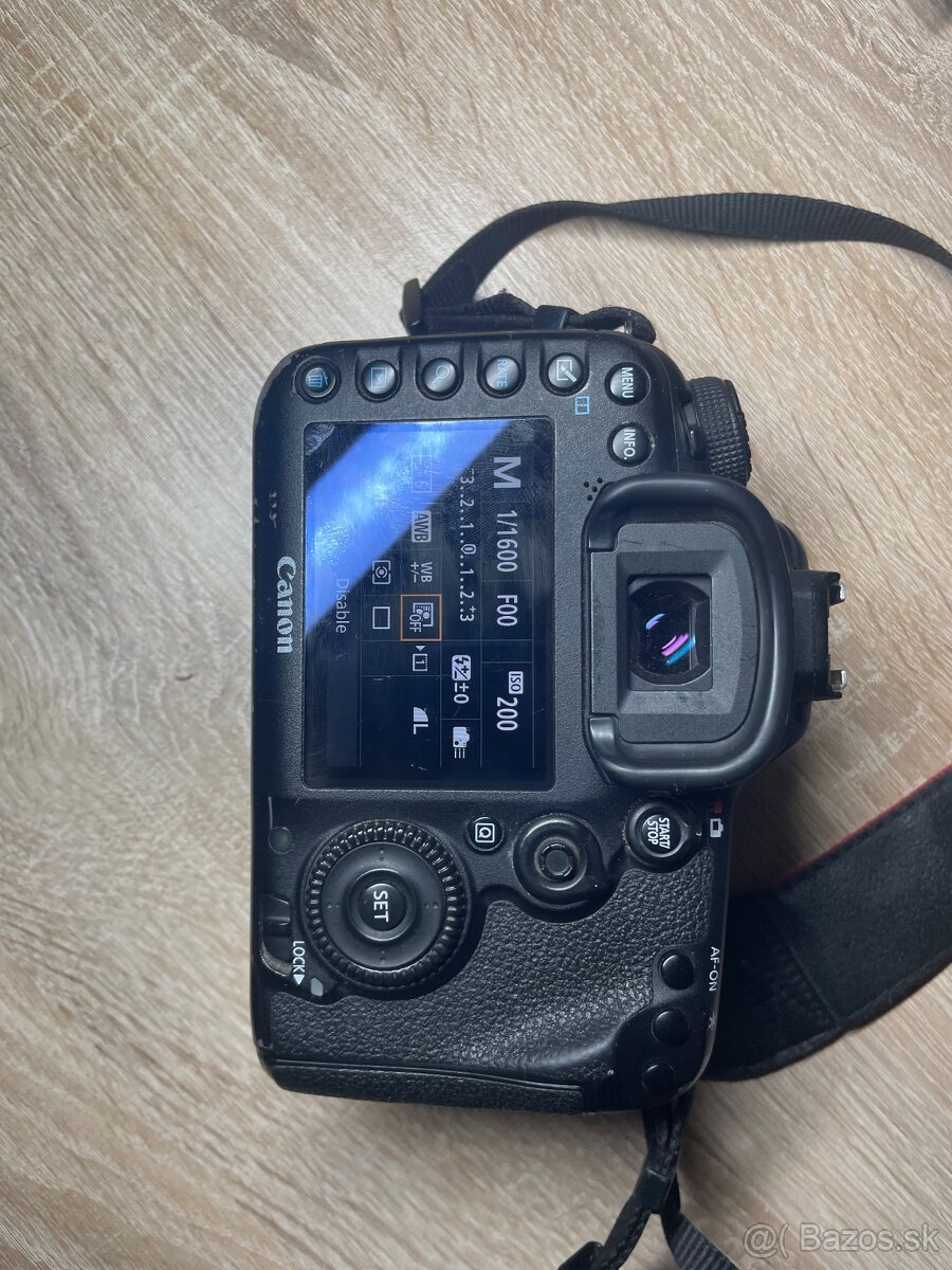 Canon EOS 7D MarkII - 2