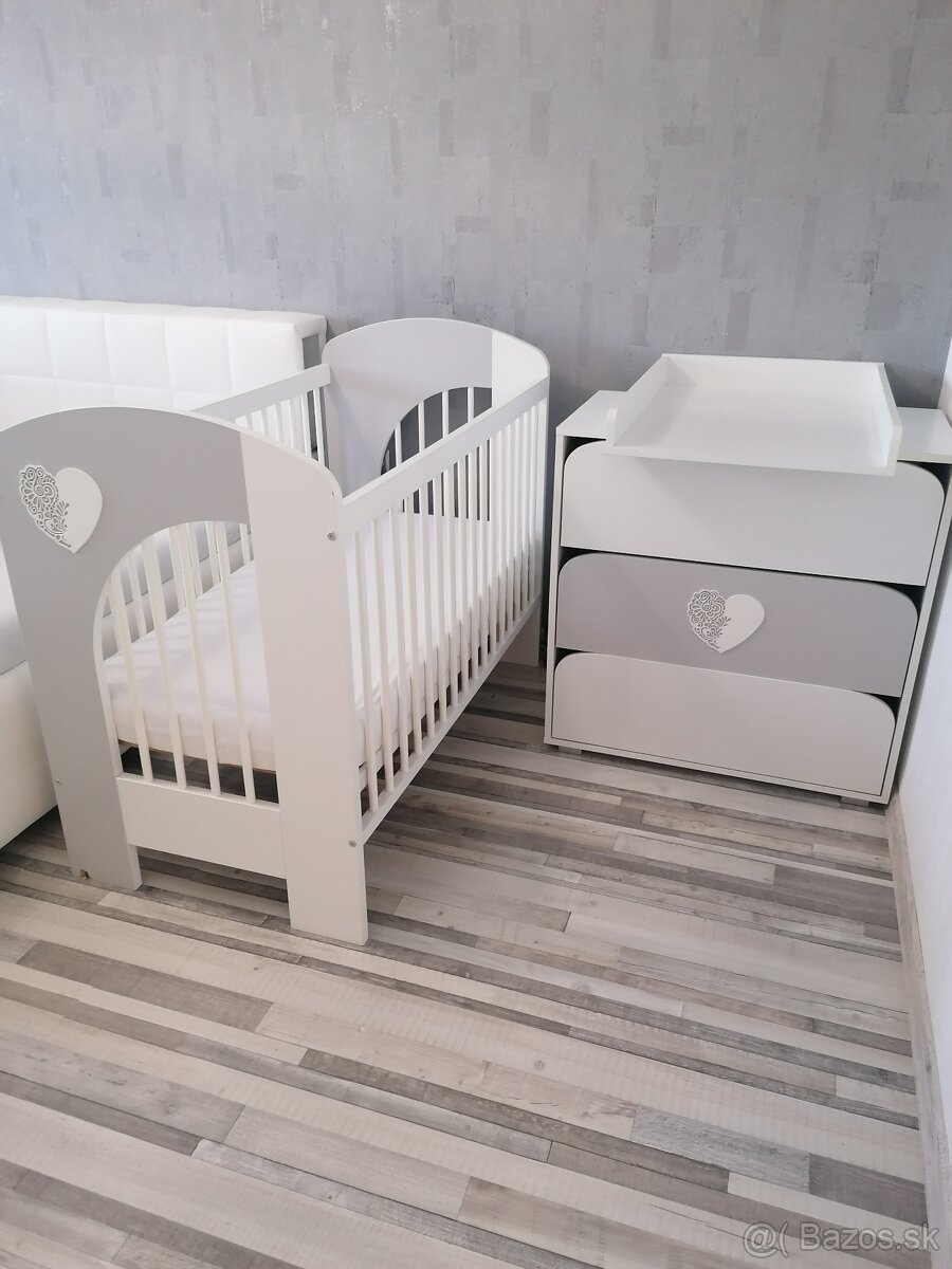 Postieľka + prebaľovací pult - 2